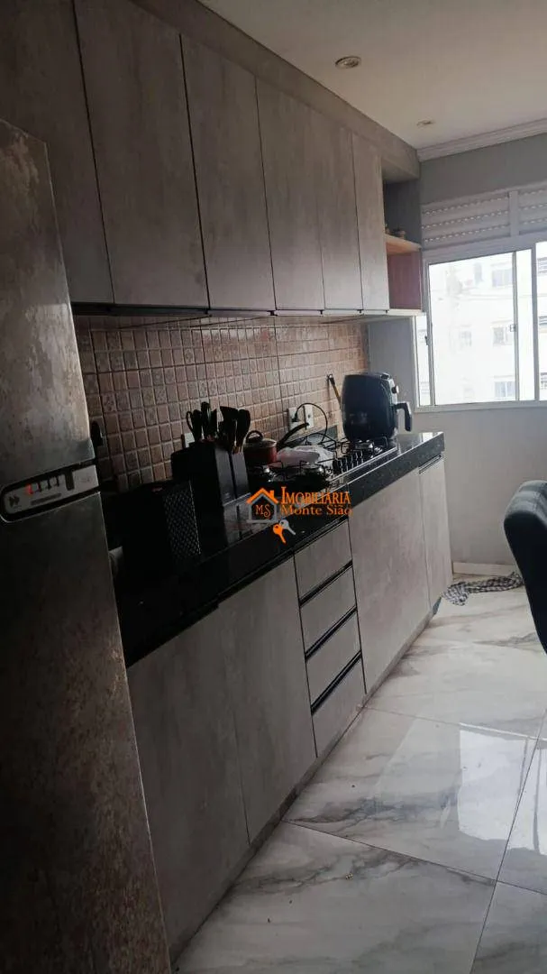 Imagem Apartamento com 2 dormitórios à venda, 53 m² por R$ 210.000,00 - Vila Sadokim - Guarulhos/SP