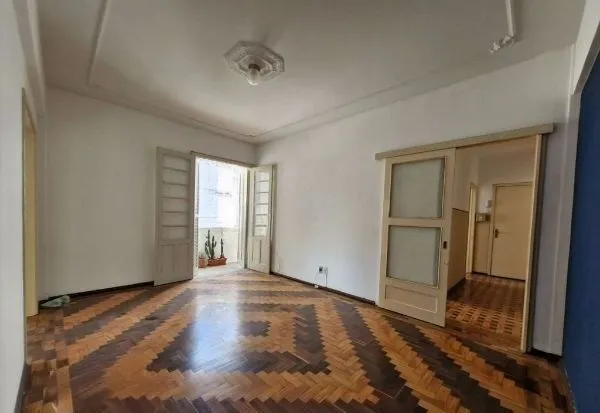 Imagem Apartamento no Centro de 3 dormitórios DESOCUPADO