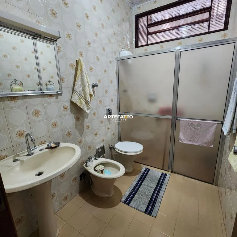 Imagem Casa na Avenida Santa Cruz para comércio