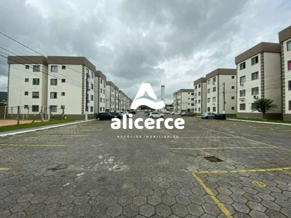 Imagem Ótimo apartamento com 2 quartos à venda - 65m² no Sertão do Maruim, São José/SC