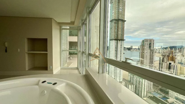 Imagem Apartamento à venda, 228 m² por R$ 6.000.000,00 - Centro - Balneário Camboriú/SC
