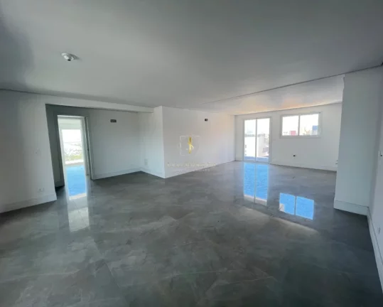 Foto do imóvel Apartamento em Guaratuba PR, com aproximadamente 251,00 m construída, 197,00 m útil e Sacada com Jacuzzi em Rua Marechal Floriano Peixoto