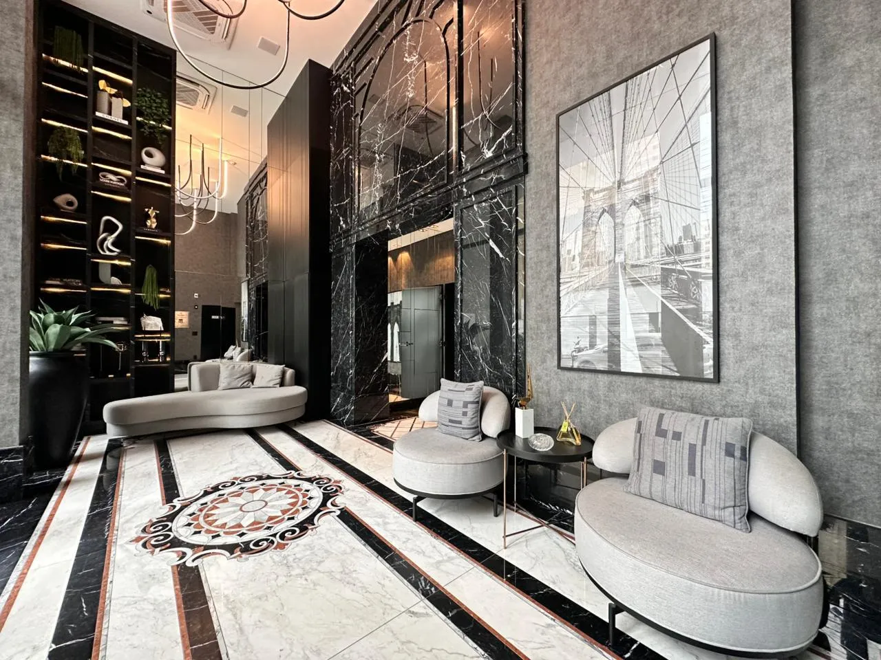 Imagem Apartamento à venda com 165m2 por R$ 2.800.000,00