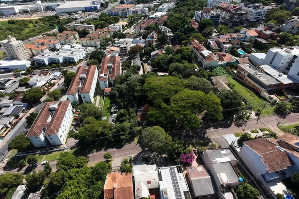 Imagem Terreno em Cristal
