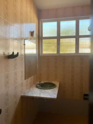 Imagem Casa ótima localização, comercial e residencial.