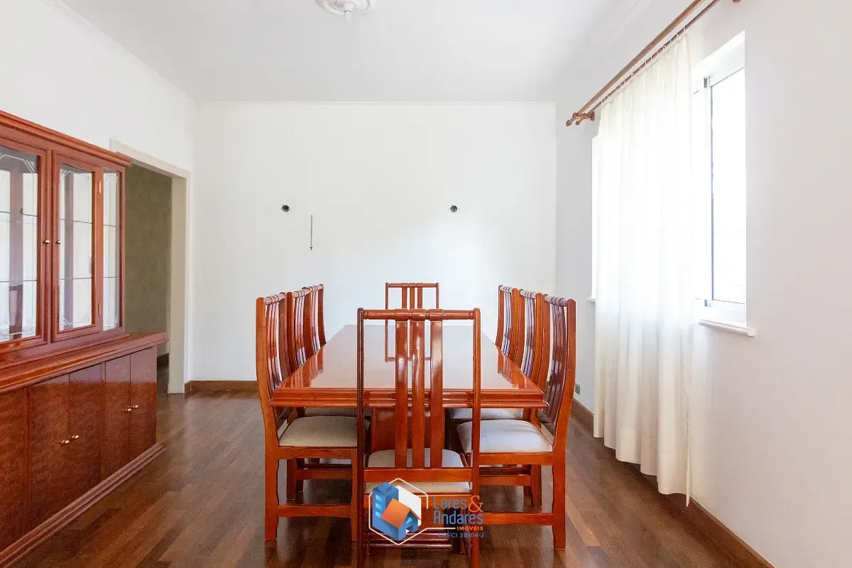 Imagem Casa para venda em Campo Belo com 4 quartos, sendo 3 suítes, 280m²
