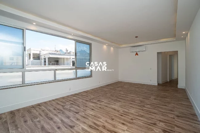 Foto do imóvel Imperdível! Apartamento à venda na Barra da Tijúca, Rio de Janeiro-RJ: 4 quartos, 1 suíte, 4 banheiros, 1 vaga, 130m².