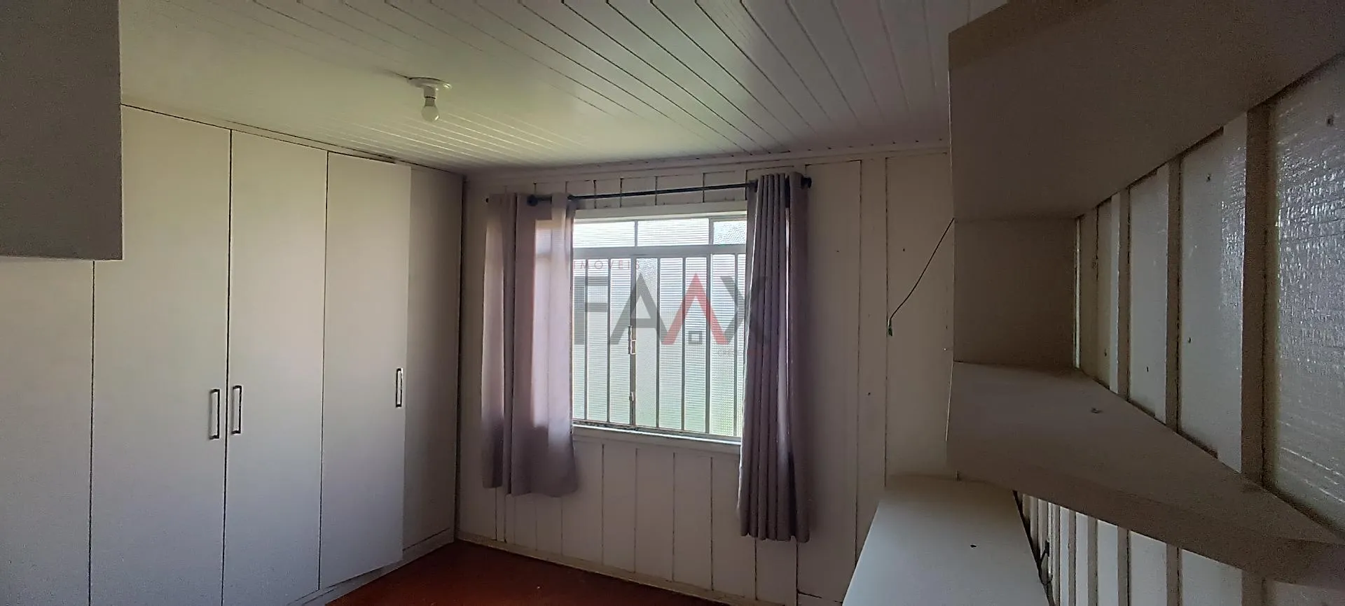 Imagem Casa de madeira com amplo terreno, DOS ESTADOS, GUARAPUAVA - PR