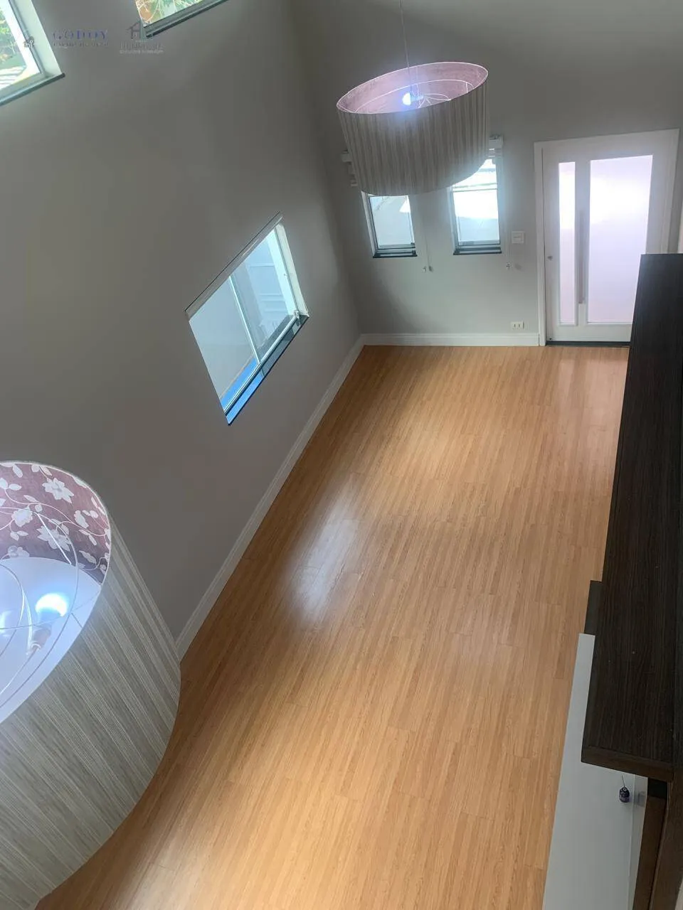 Imagem Conforto e lazer completos: casa com espaço gourmet, jacuzzi e 4 vagas