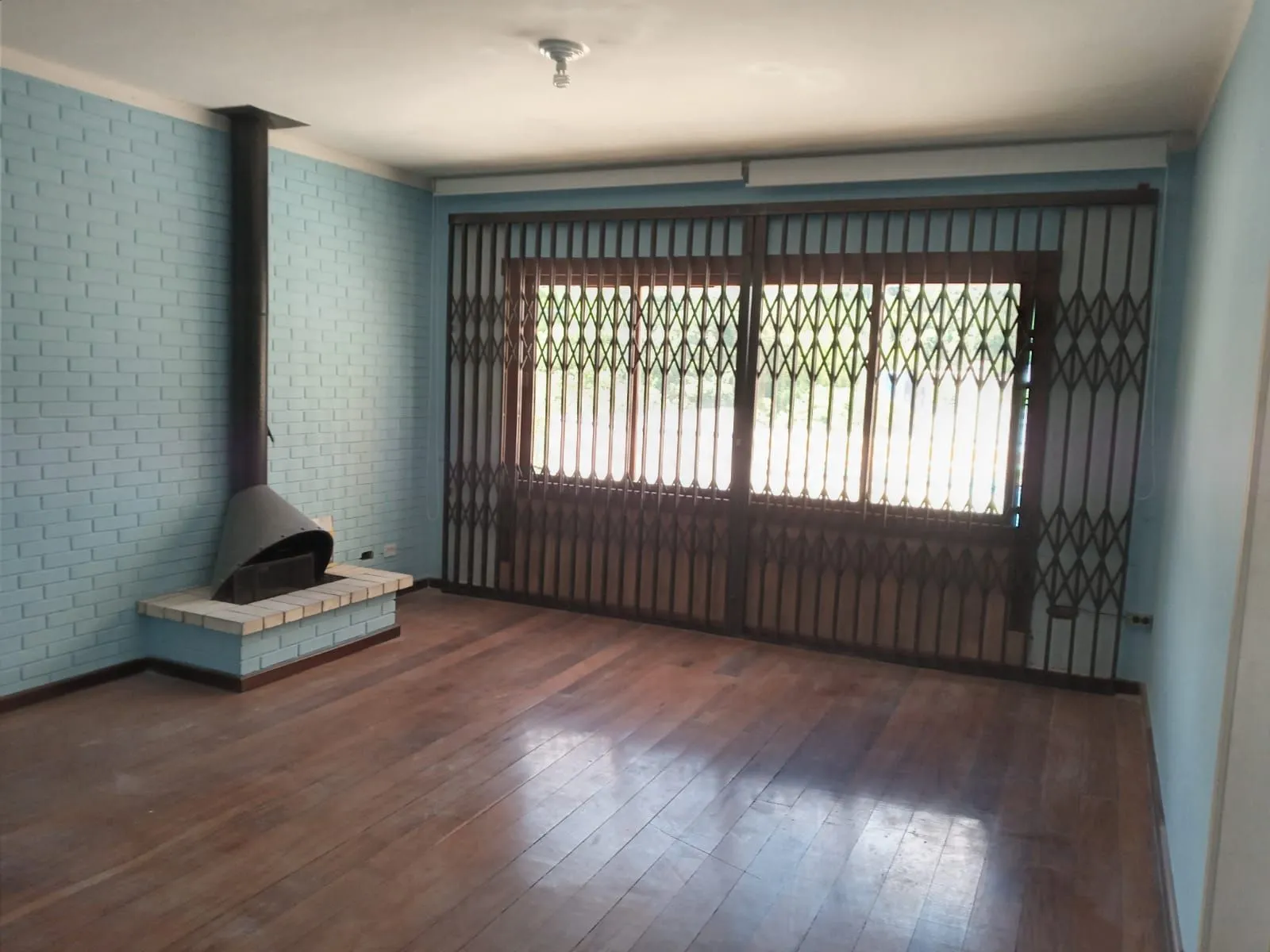 Imagem Cobertura de 2 quartos, 2 banheiros e 1 vaga de garagem no bairro Menino Deus