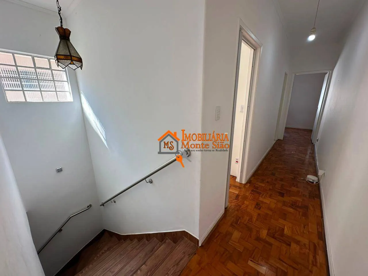 Imagem Sobrado com 5 dormitórios à venda, 221 m² por R$ 990.000 - Jardim Vila Galvão - Guarulhos/SP