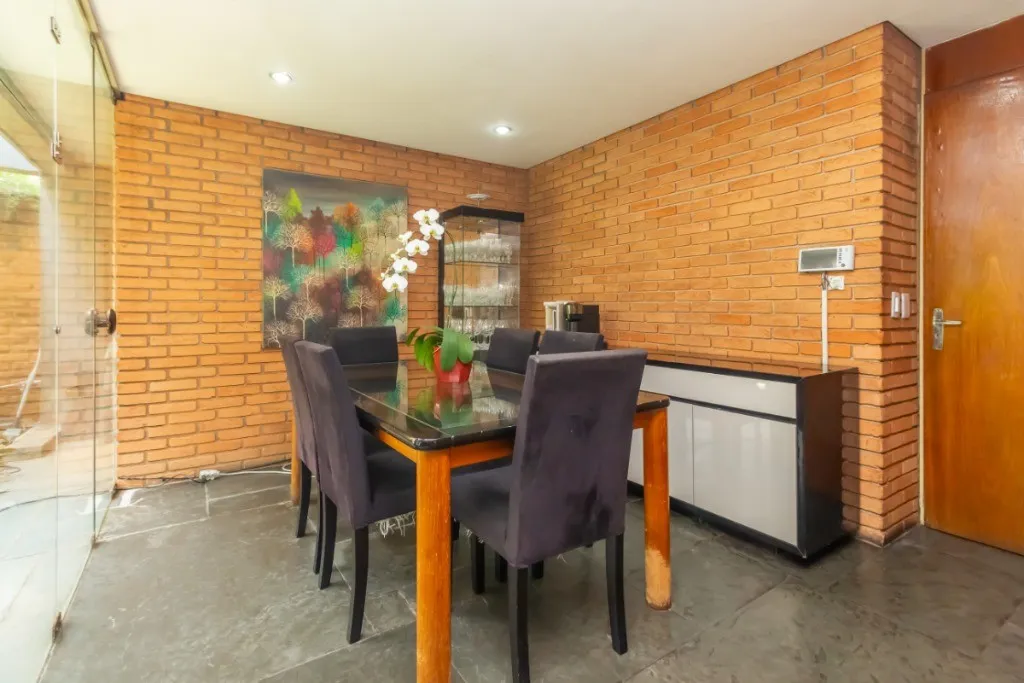 Imagem Imóvel de alto padrão na Vila Ida: Casa com 3 suítes, 4 banheiros e 4 vagas de garagem em São Paulo-SP!