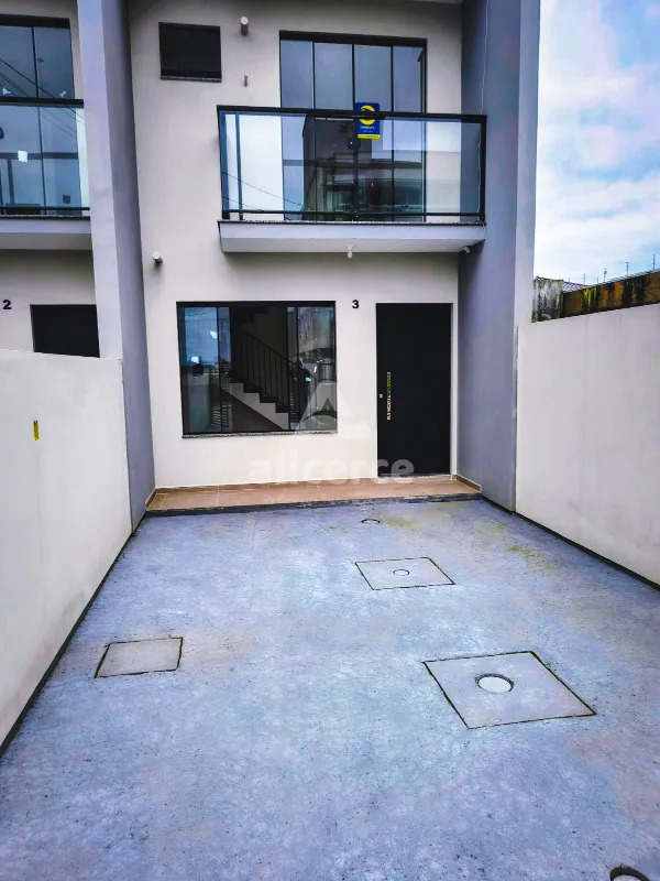 Imagem Sobrado à venda com 2 quartos 2 suítes, 78m² em Areias São José