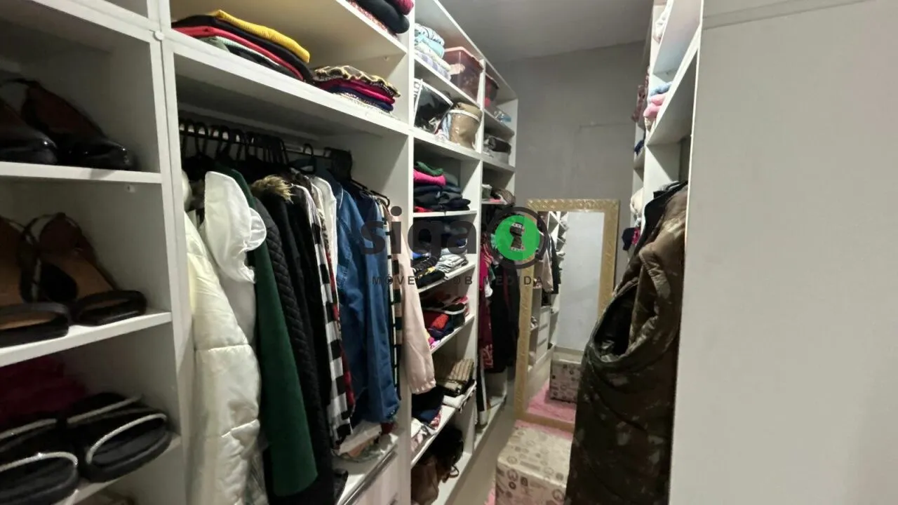 Imagem Casa à venda no Jaraguá: 4 dormitórios, sendo 1 suíte e garagem para 2 carros