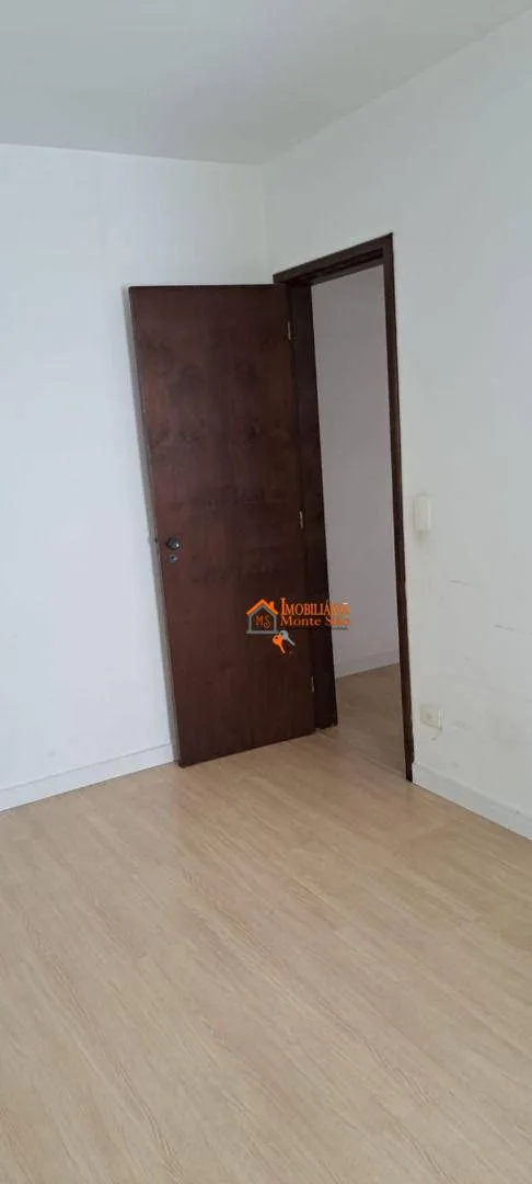 Imagem Apartamento à venda, 68 m² por R$ 355.000,00 - Vila Galvão - Guarulhos/SP