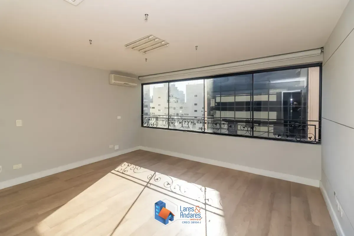 Imagem Triplex para venda em Itaim Bibi com 1 quarto, sendo 1 suíte, 90m²