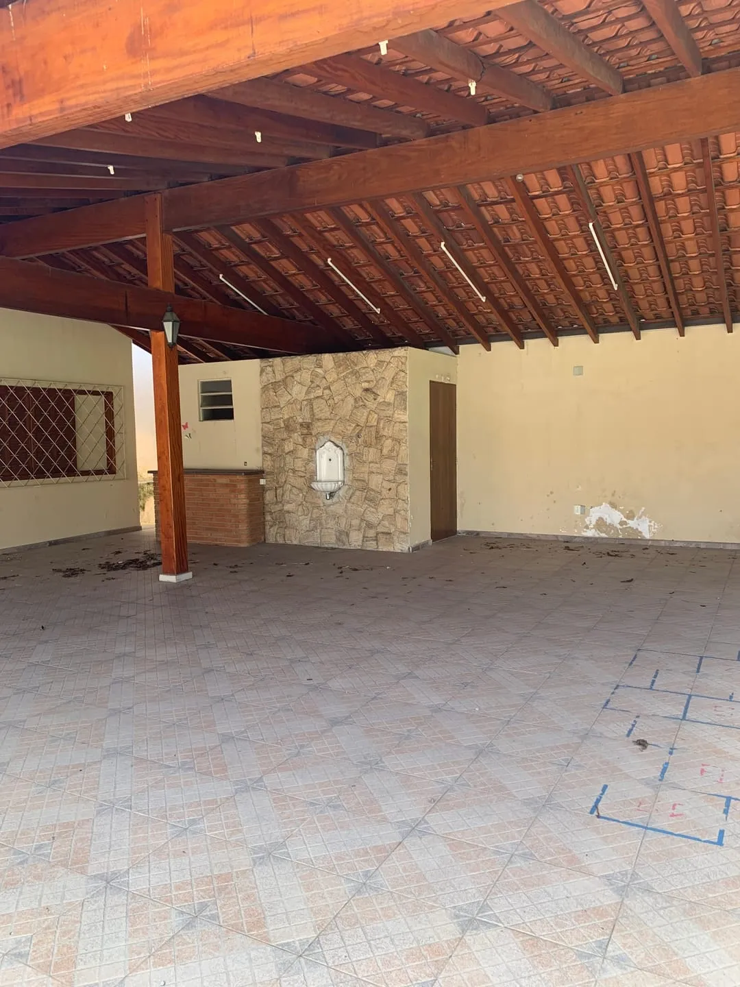 Imagem Amplo Imóvel Comercial à Venda e Locação no São Benedito - Ideal para Consultórios, Escritórios e Mais!
