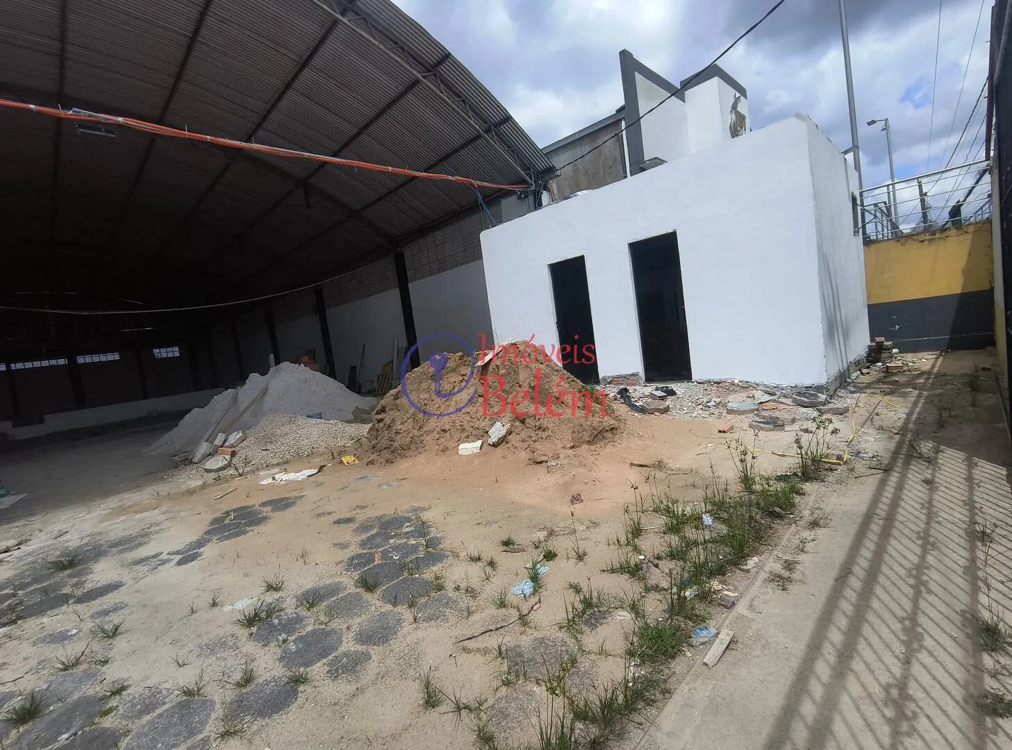 Imagem Galpão Comercial 600m² a 300m da Augusto Montenegro - Mangueirão - Una