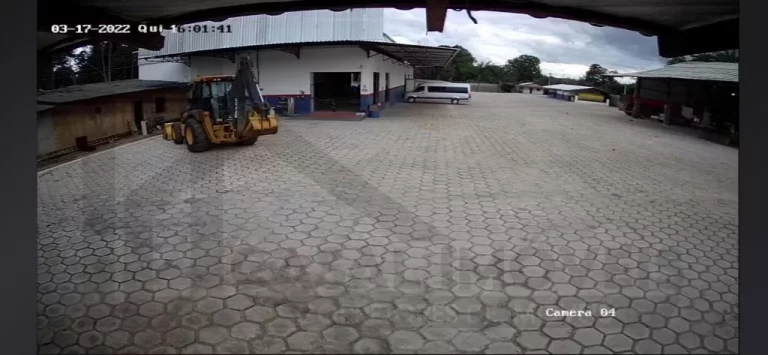 Imagem CASAL IMÓVEIS VENDE TRANSPORTADORA POSTO PRIVATIVO E USINA FOTOVOLTAICA