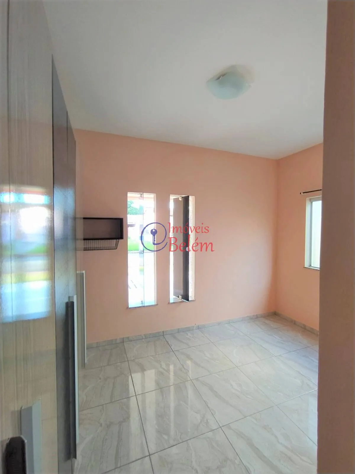 Imagem Casa 3/4 sendo 2 suítes em condomínio na Augusto Montenegro