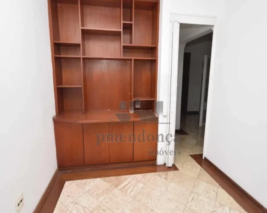 Imagem Ótimo apartamento em perfeitas condições, com fino acabamento em mármore travertino, repleto de ...