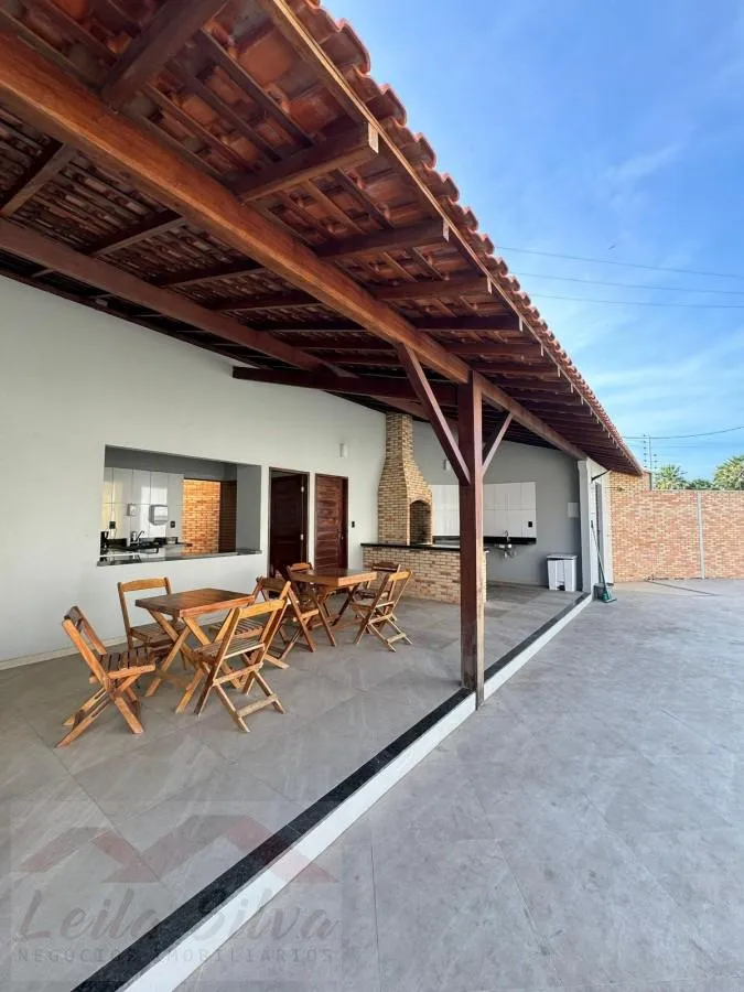 Imagem Apartamento a Venda em Luis Correia PI, 3 Quartos sendo uma suite, 2 vagas
