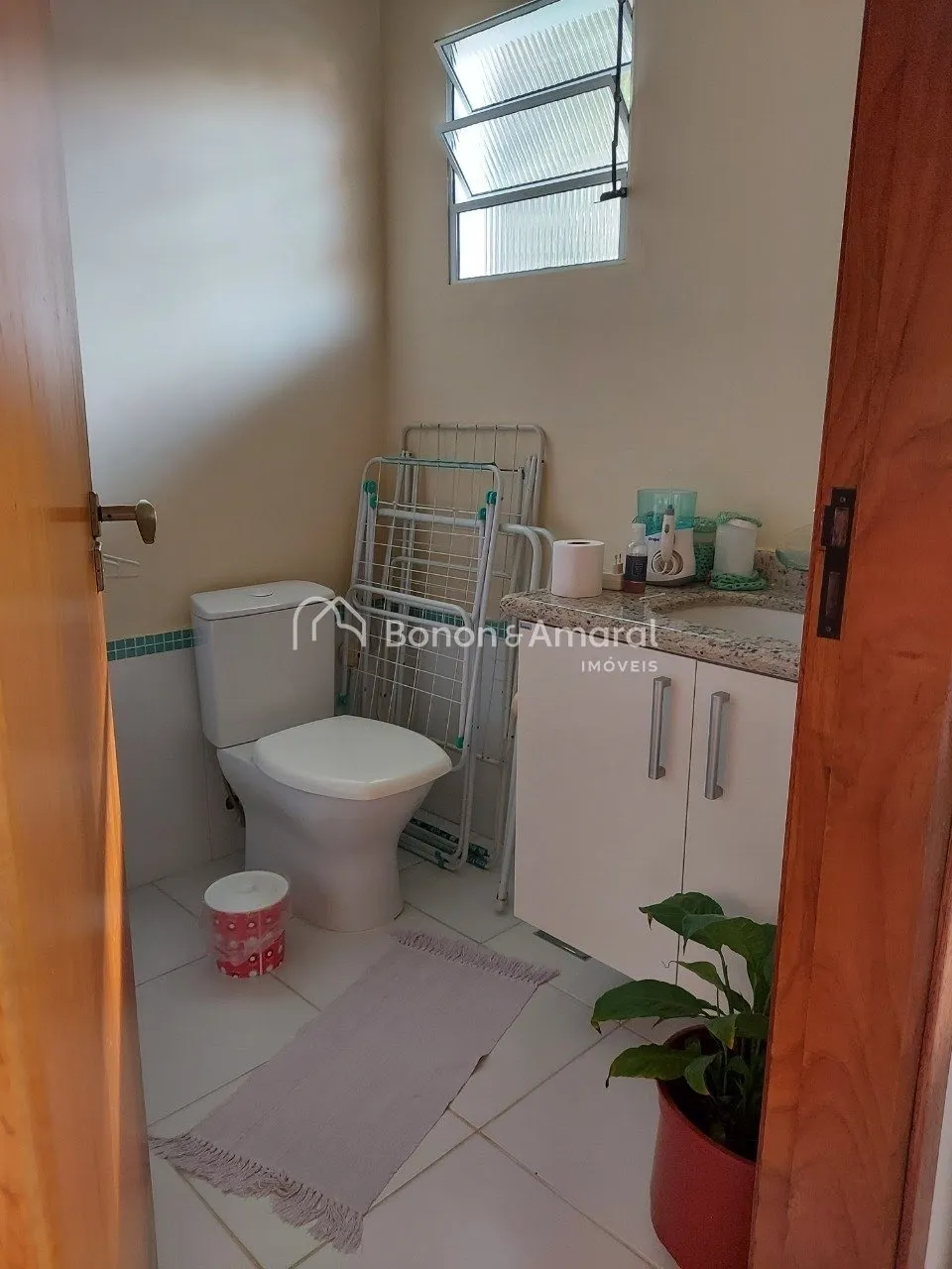 Imagem Ótima Casa em Condomínio, com 3 suítes, à venda por R$ 1.370.000