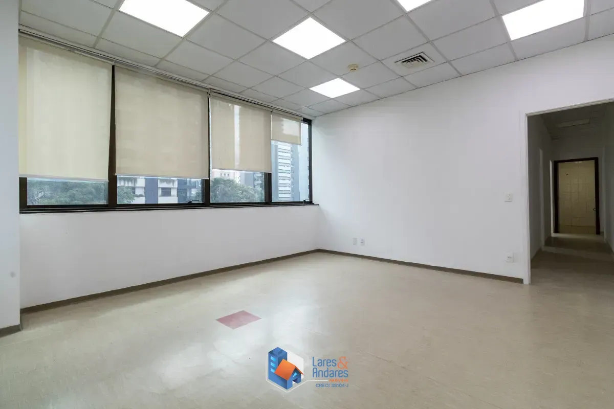 Imagem Conjunto comercial para venda em Moema, 286m²