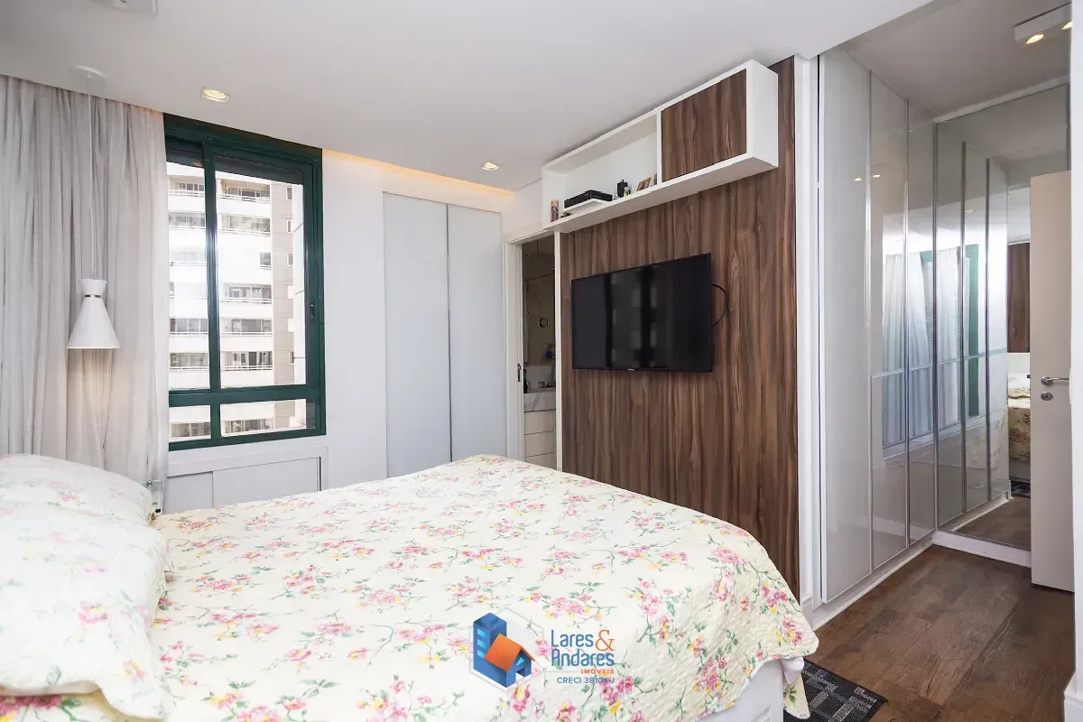 Imagem Apartamento para venda em Moema com 3 quartos, sendo 3 suítes, 121m²