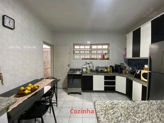 Imagem Casa térrea com 2 dormitórios sendo 2 suítes no bairro Caiçara