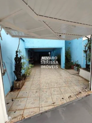 Imagem Casa com três dormitórios sendo 1 suíte e 5 vagas de garagem no bairro Vila Leis em Itu SP