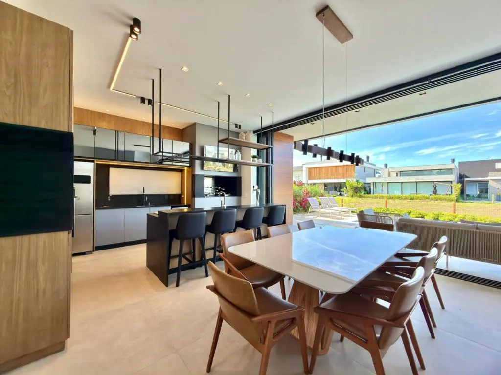 Imagem Casa em Condominio 5 Dormitórios - Bairro Santa Luzia