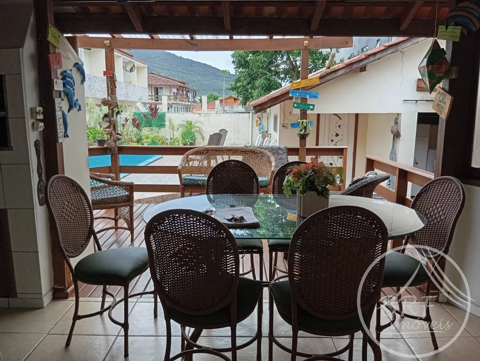 Imagem Excelente Casa 3 Dormitórios/Suíte c/ Piscina + Loft nos Ingleses