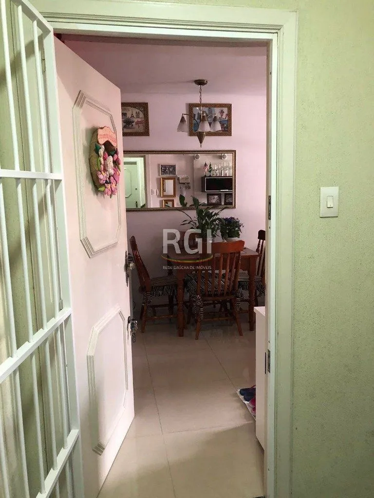 Imagem Apartamento para Venda - 80m², 2 dormitórios, 1 vaga - Menino Deus
