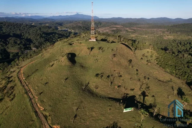 Imagem Chácara com 02 casas bem localizada, apenas 70km de Curitiba em Campina Grande do Sul PR