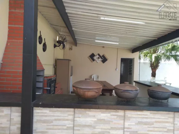 Imagem Chácara à venda em Jacareí, Veraneio Ijal - Piscina, Churrasqueira e Espaço Gourmet