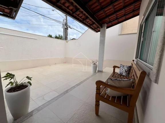 Imagem Casa Linear em Morada de Laranjeiras - Porteira fechada