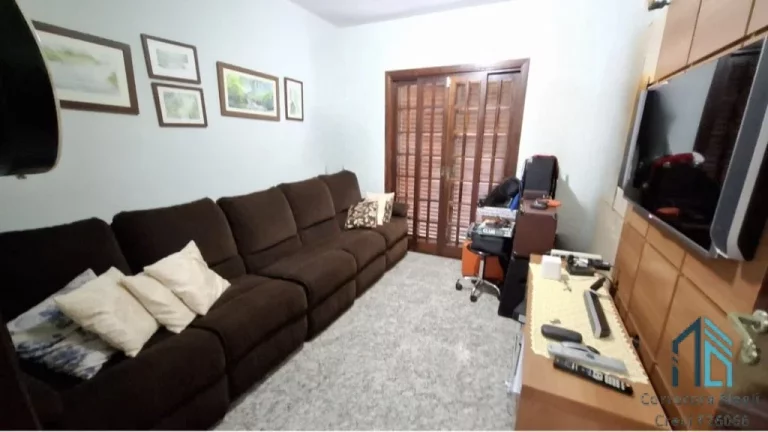 Imagem Casa com edícula, 04 quartos sendo 2 suítes, amplo terreno fundos, no Atuba em Curitiba PR