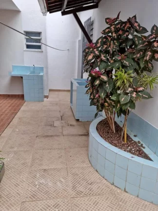 Imagem Casa no Cirurgia - Amplos Espaços e Localização Privilegiada!