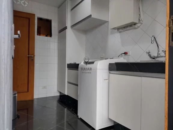 Imagem Esta casa está localizada em uma das melhores regiões de Curitiba, bairro boa vista. O imóvel foi...