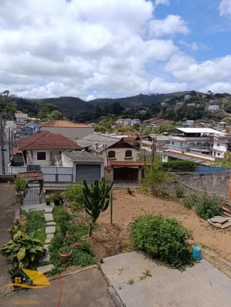 Imagem Vendo Casa em Varginha com Terreno 470 mts² e 125 mts² de Edificação