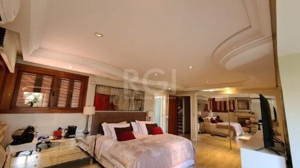 Imagem Casa Condominio para Venda - 420m², 4 dormitórios, sendo 4 suites, 2 vagas - Três Figueiras