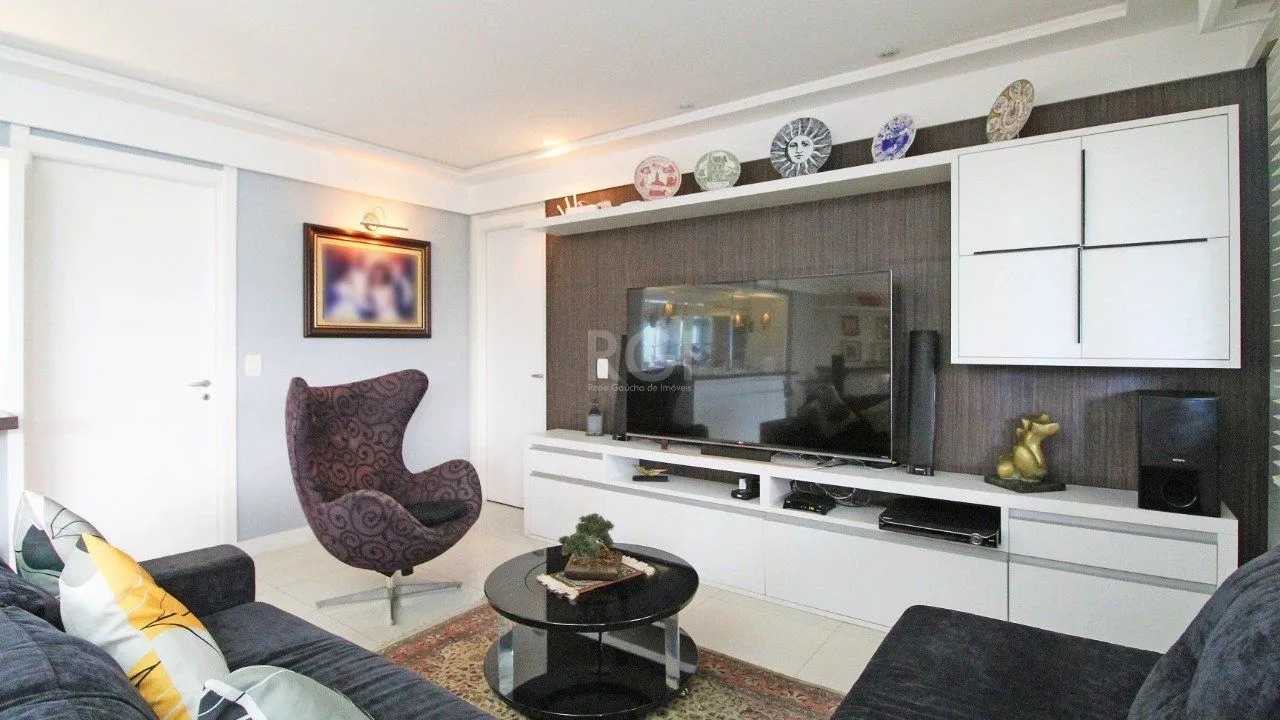 Imagem Apartamento com três (3) dormitórios, três (3) suítes sendo uma (1) suíte master e quatro (4) vagas de garagem com dois (2) depósitos próximo ao shopping Iguatemi, no Condomínio Cipriani Nuova Archit