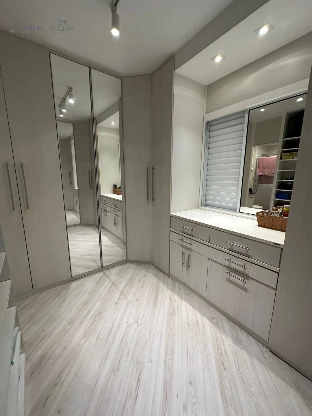 Imagem Apartamento à venda 3 Quartos, 1 Suite, 1 Vaga, 68M², Vila São Geraldo, Taubaté - SP | Condomínio Jardim das Orquídeas