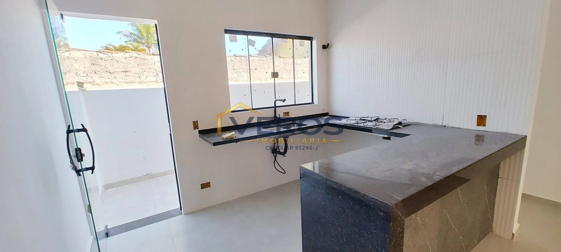 Imagem Condomínio novo a poucos metros da pista no Pontal Santa Marina em Caragua