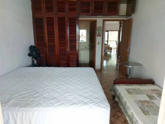 Imagem SOBRADO LADO PRAIA COM 6 SUITES PERTINHO DA PRAIA COM PISCINA