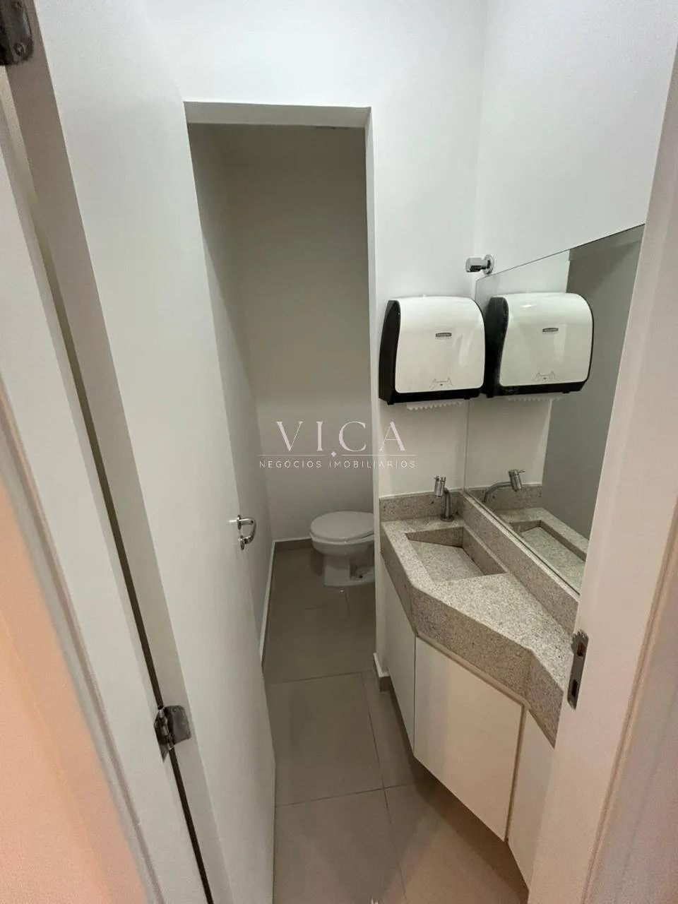 Imagem Sala para alugar 170m² 3 vagas por R$ 6.450,00 -Alphaville Barueri/SP