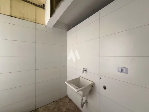 Imagem Casa alta á venda com o melhor valor de m² da região - 2 dormitórios com 2 suítes e garagem - Campo Grande, Santos/SP