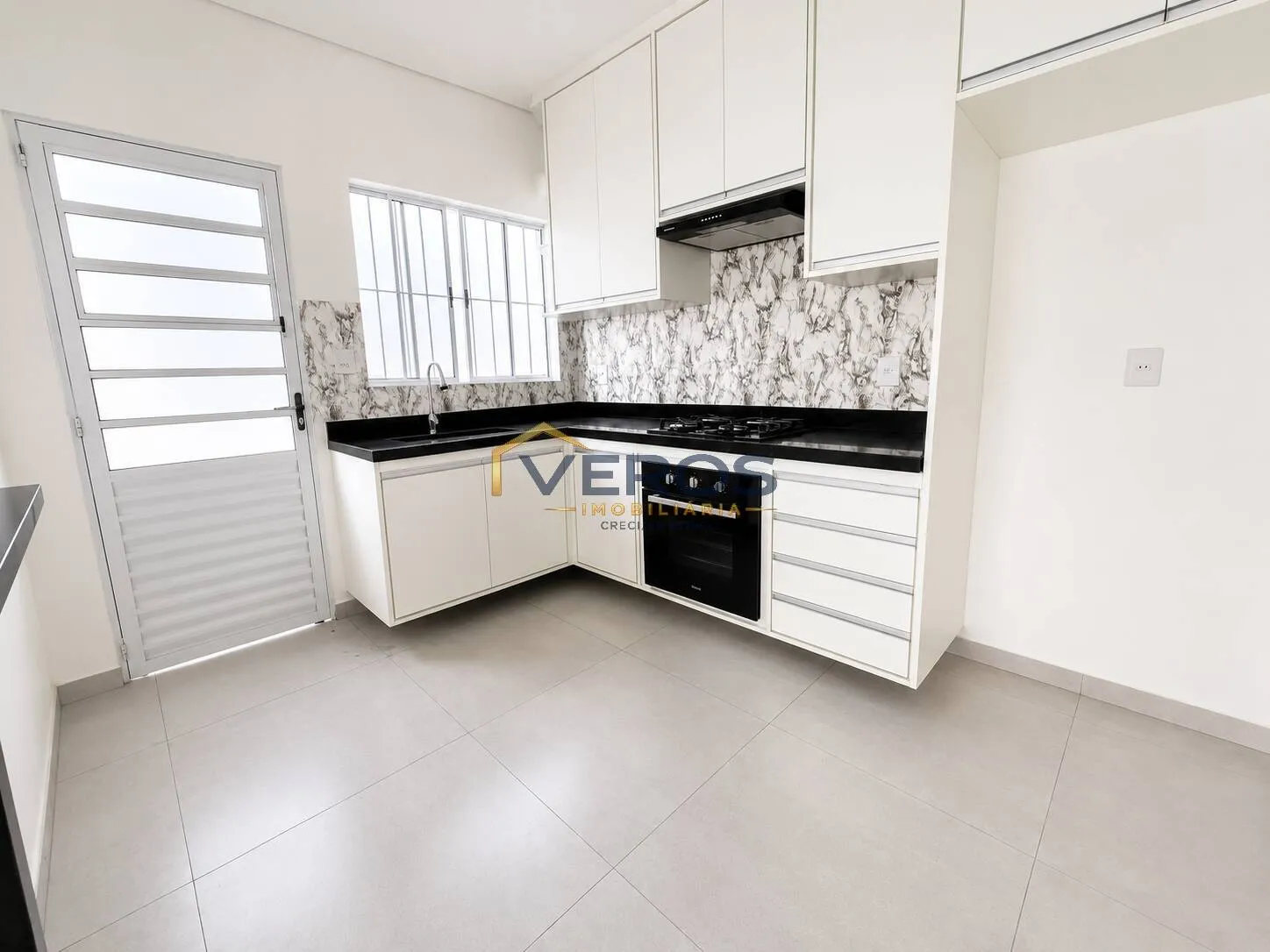 Imagem Casa com 2 quartos perto do centro de Caraguá Aceita Financiamento