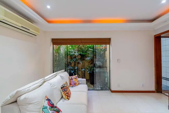 Imagem Casa para venda no bairro Tristeza em Porto Alegre